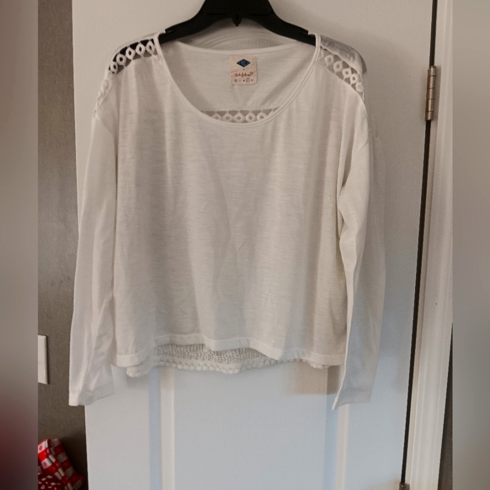 Sadie Robertson Wild Blue White shirt with lace back.  Boho, gypsy